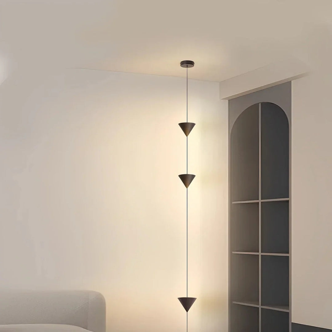 Kuželová stojací lampa