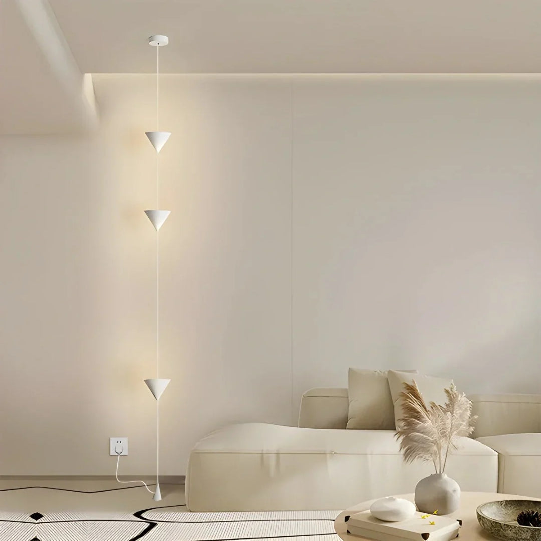 Kuželová stojací lampa