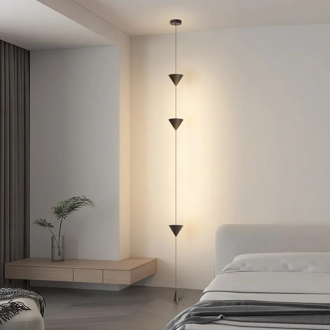 Kuželová stojací lampa