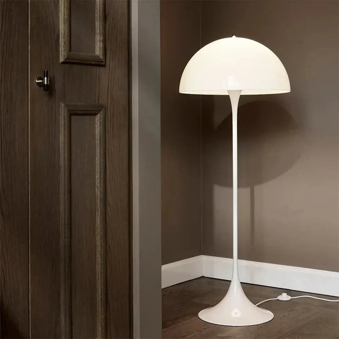 Stojací lampa ve tvaru houby