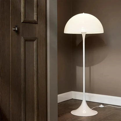 Stojací lampa ve tvaru houby