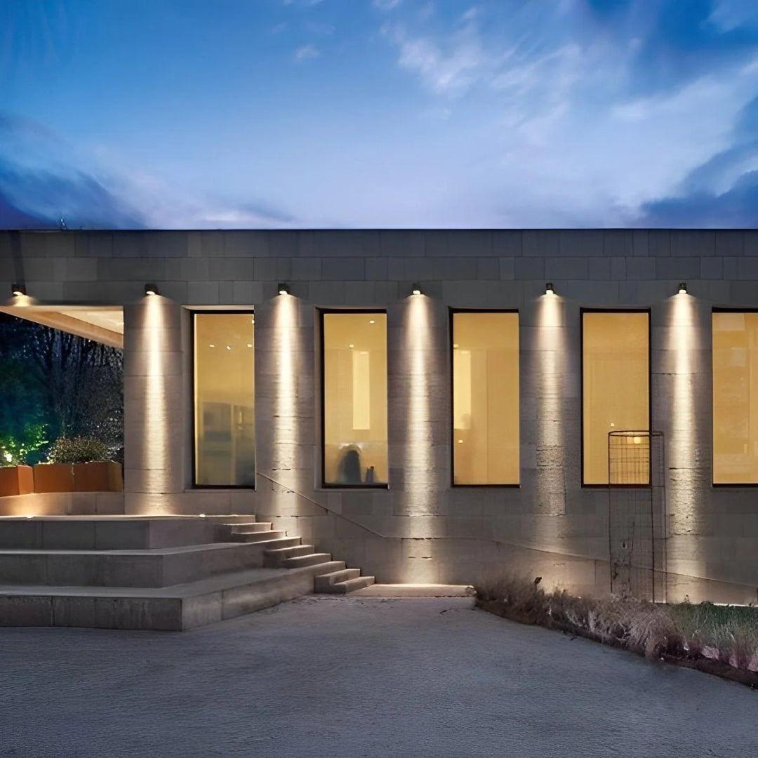 Outdoor LED wall lamp