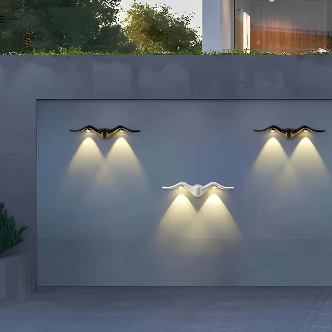 Outdoor LED wall lamp