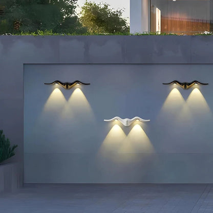 Outdoor LED wall lamp