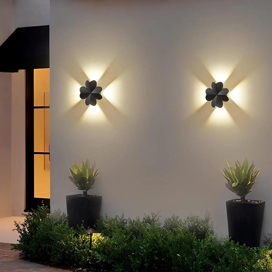 Outdoor LED wall lamp