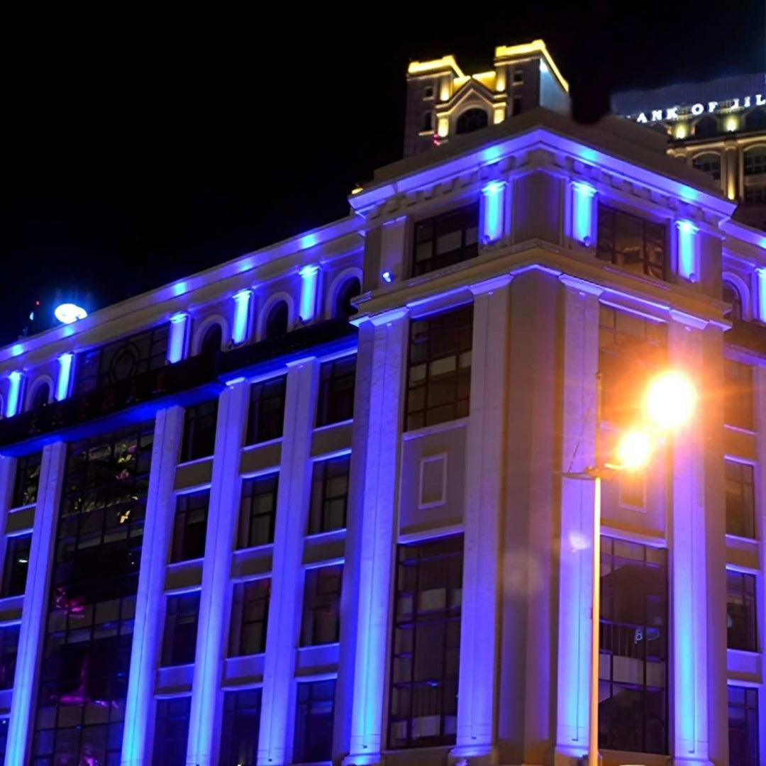 Outdoor LED wall lamp