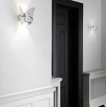 Outdoor LED wall lamp