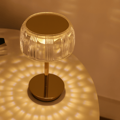 Lampa stołowa LED ryflowana