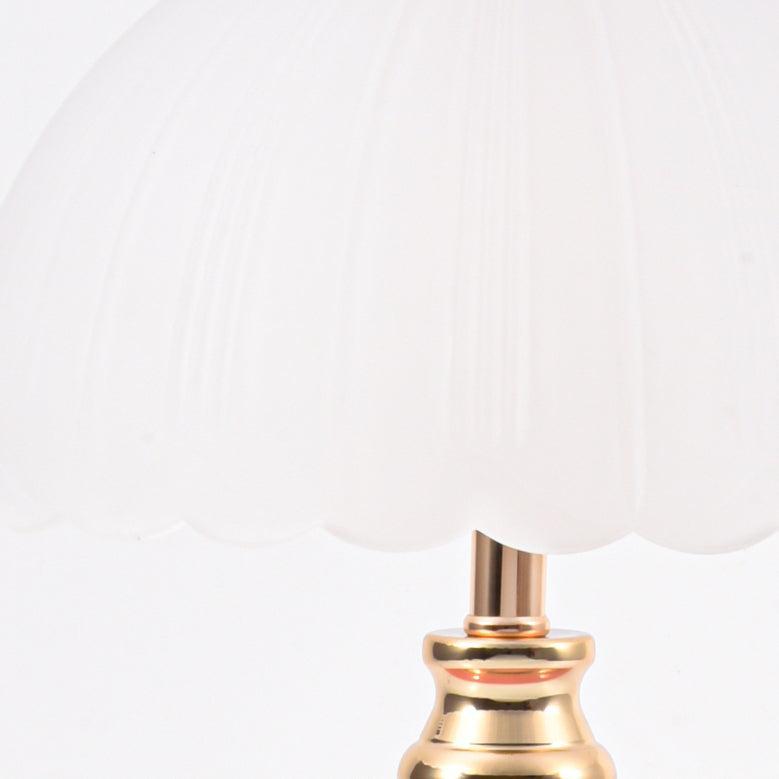 Stolní lampa se skleněným stínidlem