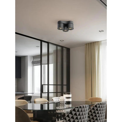 Stropní lampa se 3 reflektory