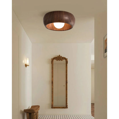 Round wood-effect ceiling lamp