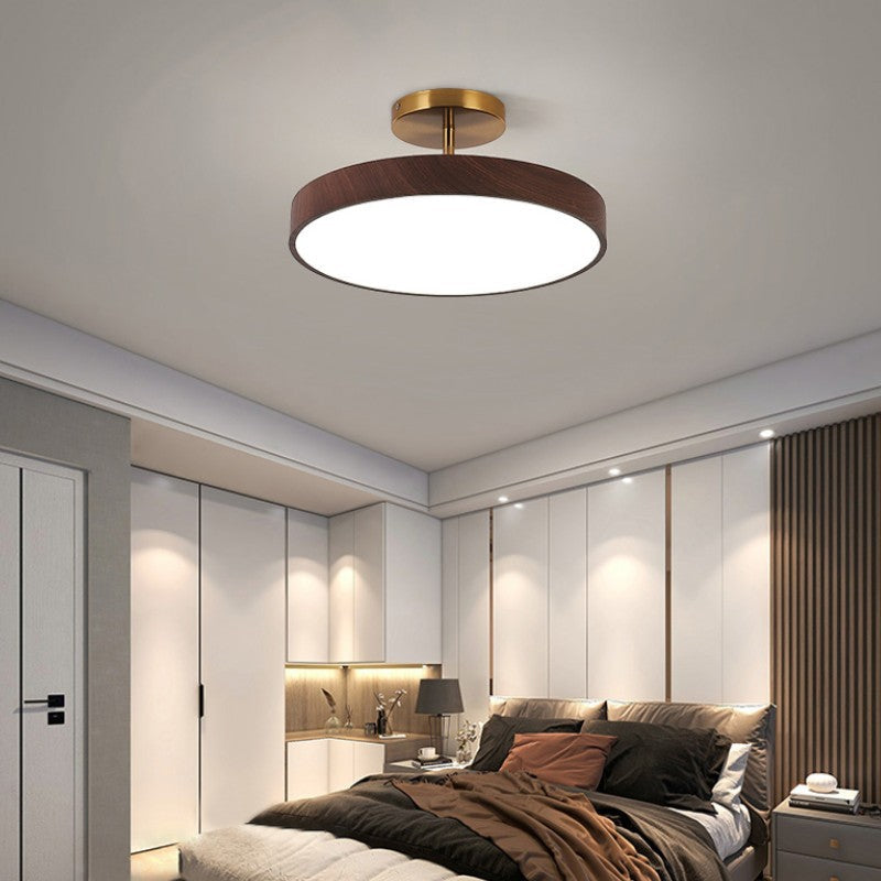 Stropní LED lampa s dřevěným vzhledem