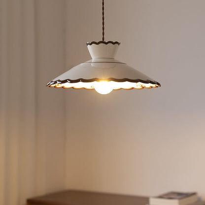 Lampa wisząca ceramiczna falbankowa