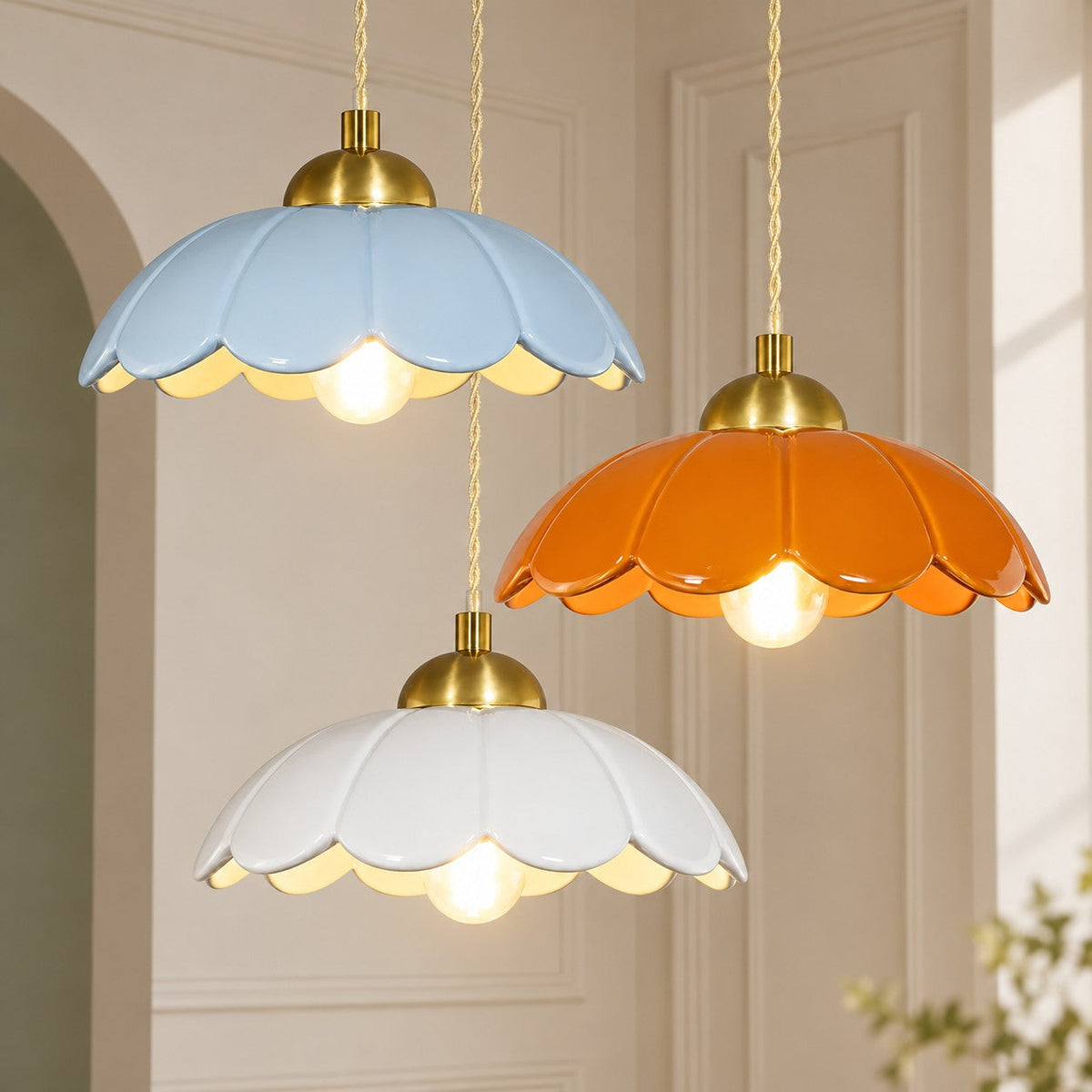 Lampa wisząca ceramiczny klosz kwiat