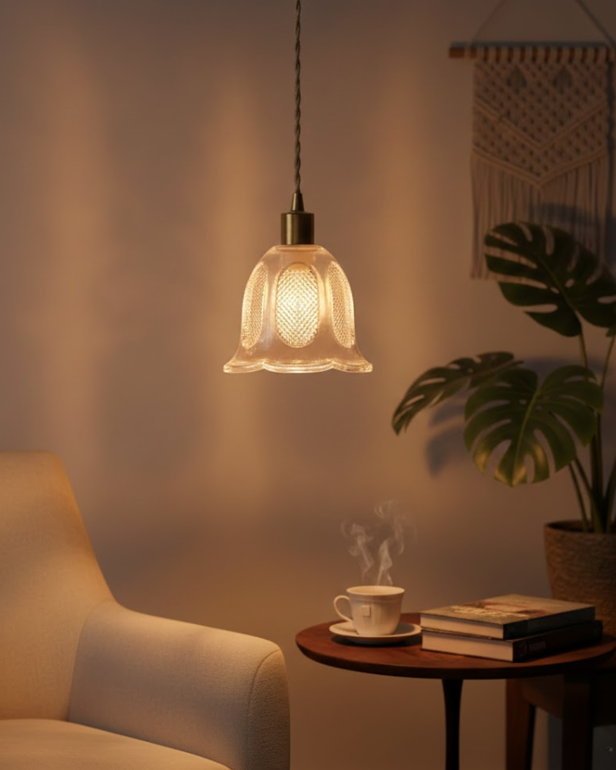 Lampa wisząca klosz kwiatowy