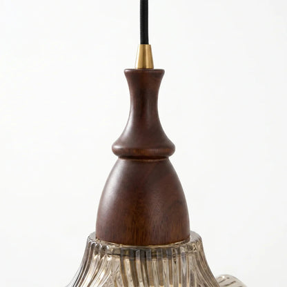 Lampa wisząca kwiatowy klosz