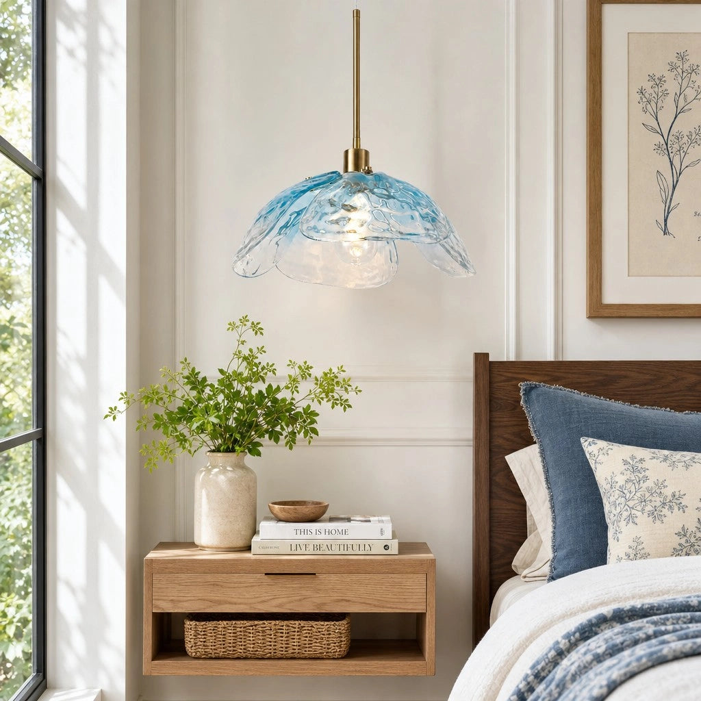 Lampe suspendue avec abat-jour en forme de fleur