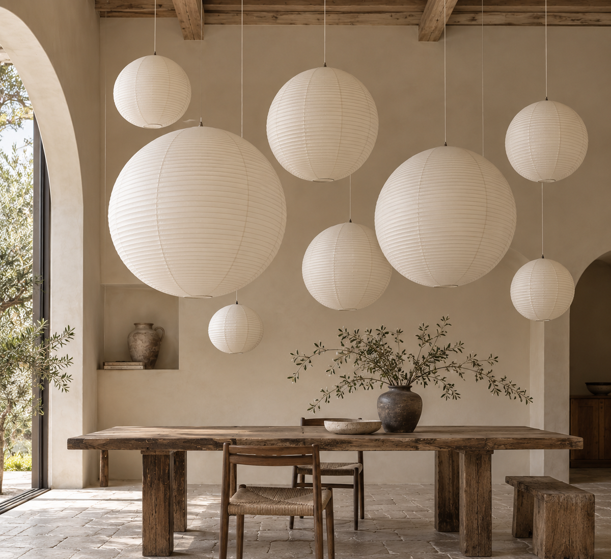 Paper sphere pendant lamp