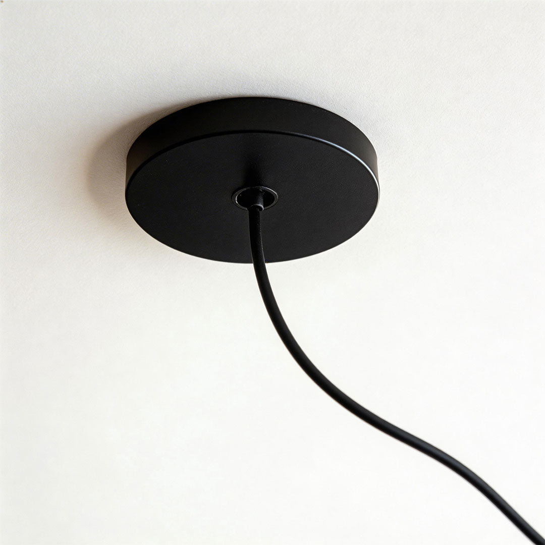 Papírová kulová závěsná lampa