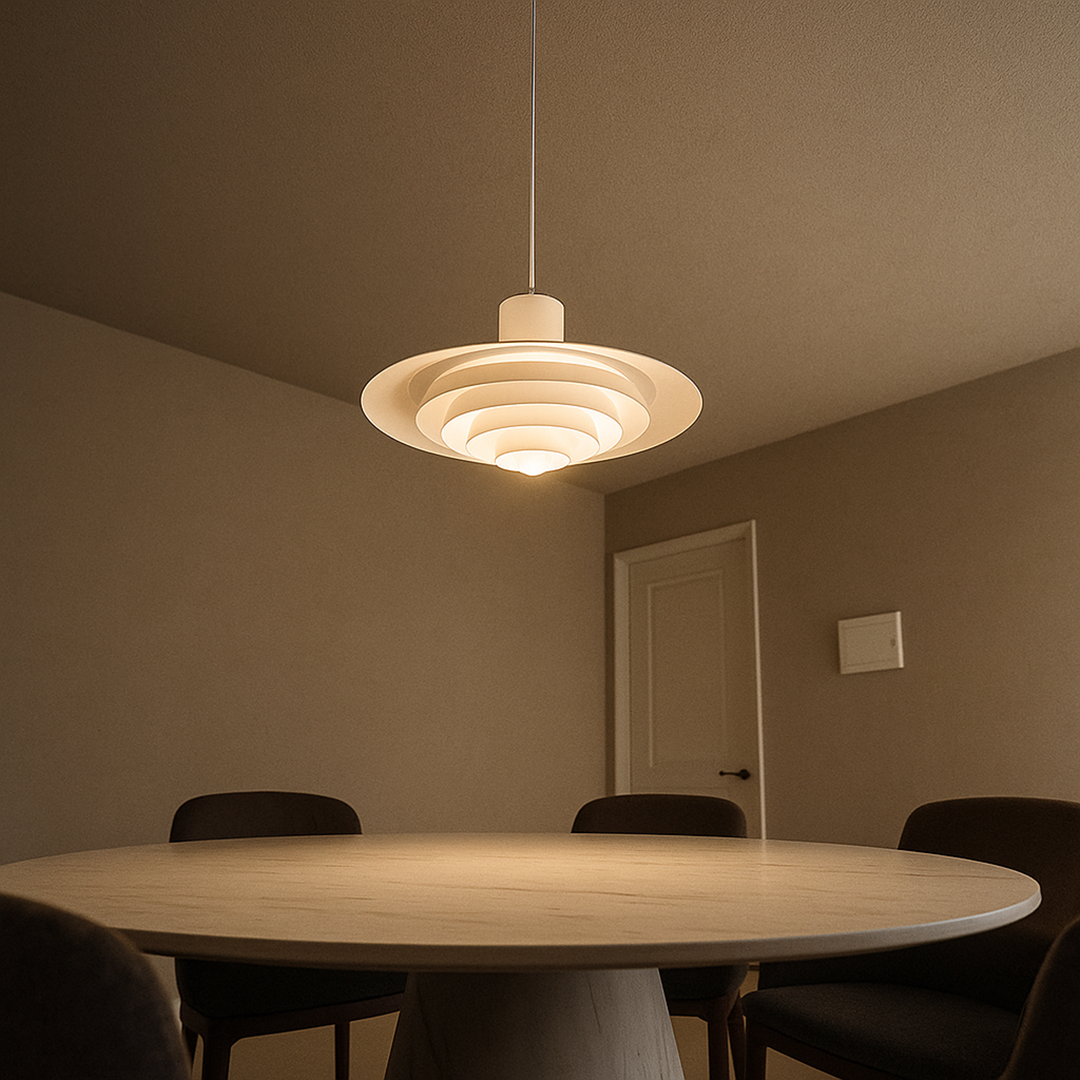 Vrstvená závěsná lampa