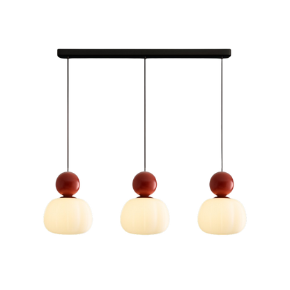 Lampe suspendue avec une boule colorée