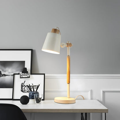 Lampka biurkowa z regulowanym kloszem