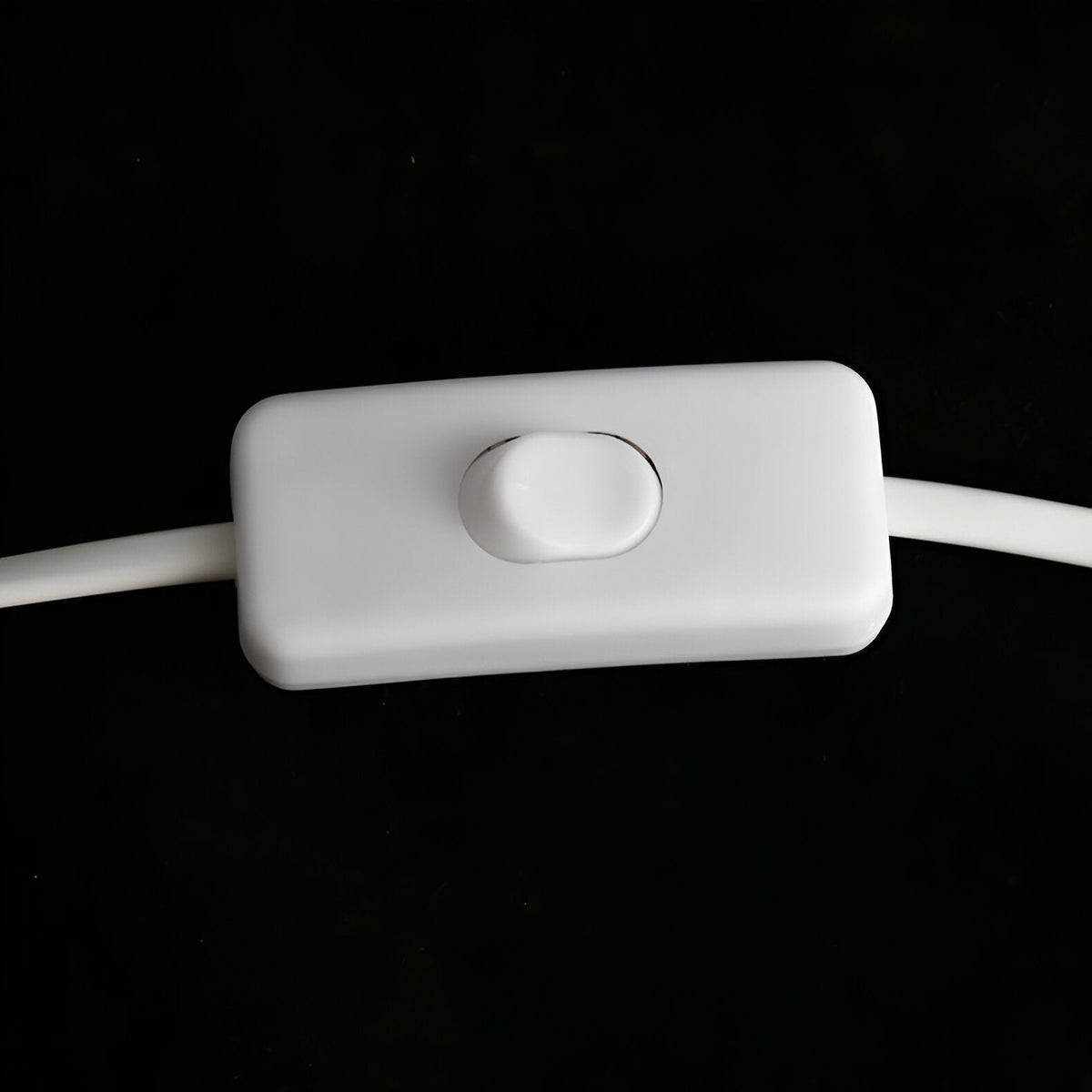 Stolní LED lampa ve tvaru kamene