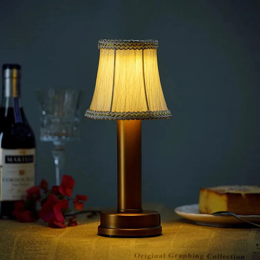 Lampka stołowa LED tekstylna