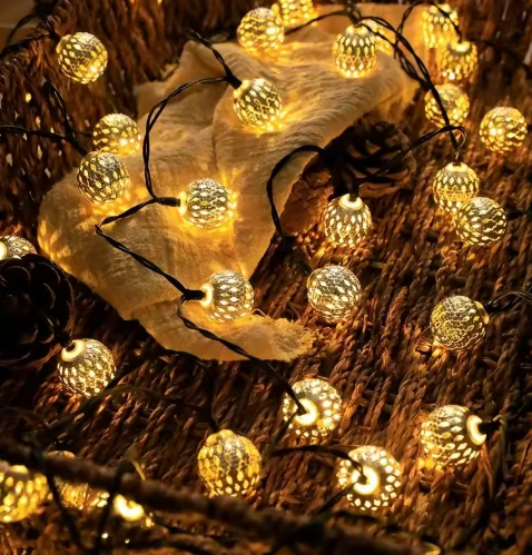 Openwork solar ball lights