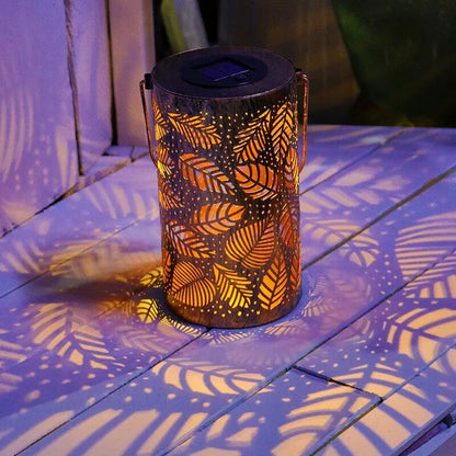 Dekorativní LED lampa ve tvaru listů
