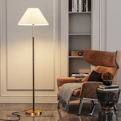 Lampa podłogowa z papierowym kloszem