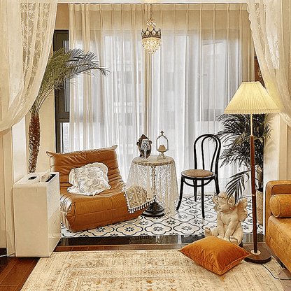 Lampa podłogowa z papierowym kloszem