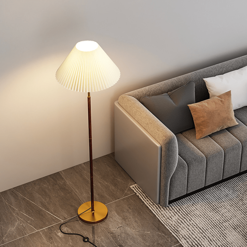 Lampa podłogowa z papierowym kloszem