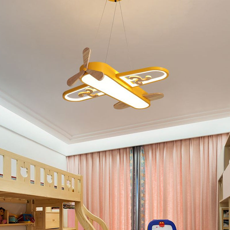 Suspension LED en forme d’avion