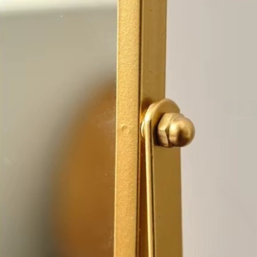 Rotating freestanding makeup mirror