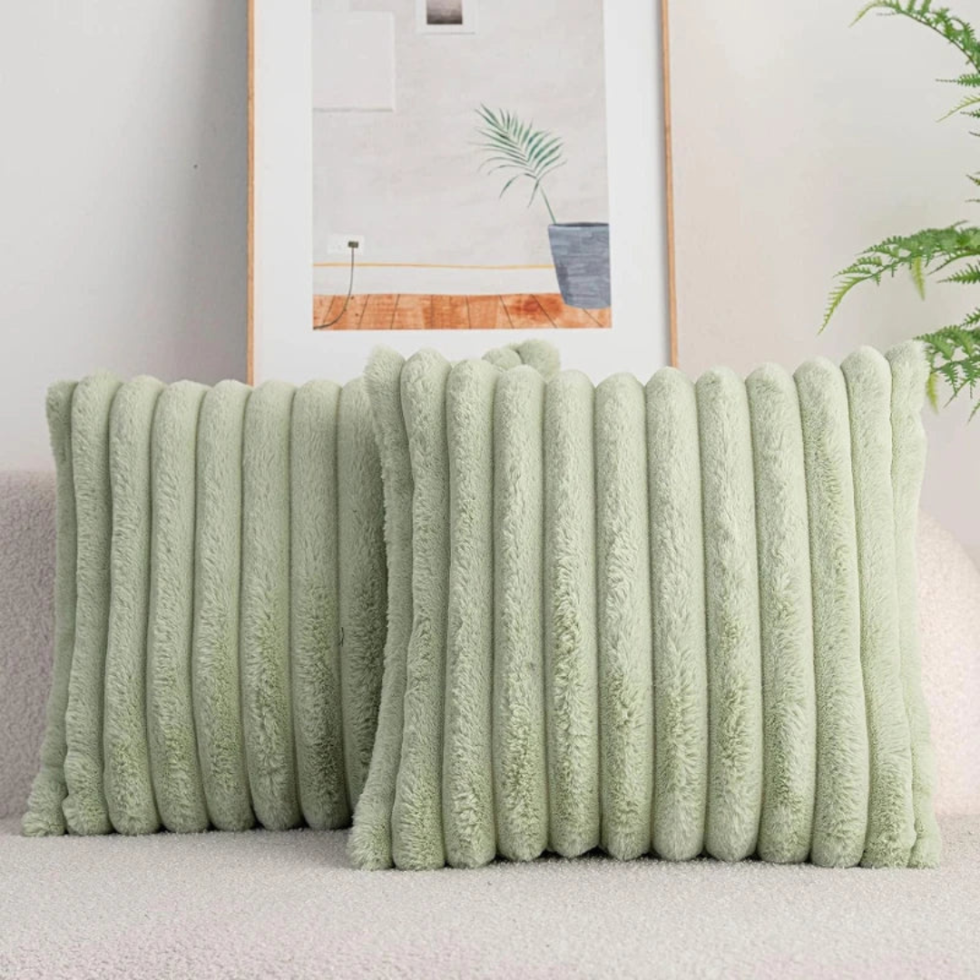 Ribbed plush decorative pillow