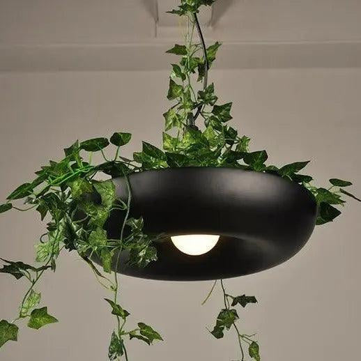 Lampa wisząca z doniczką