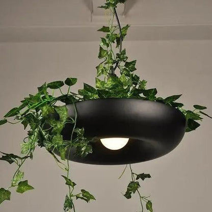 Lampa wisząca z doniczką