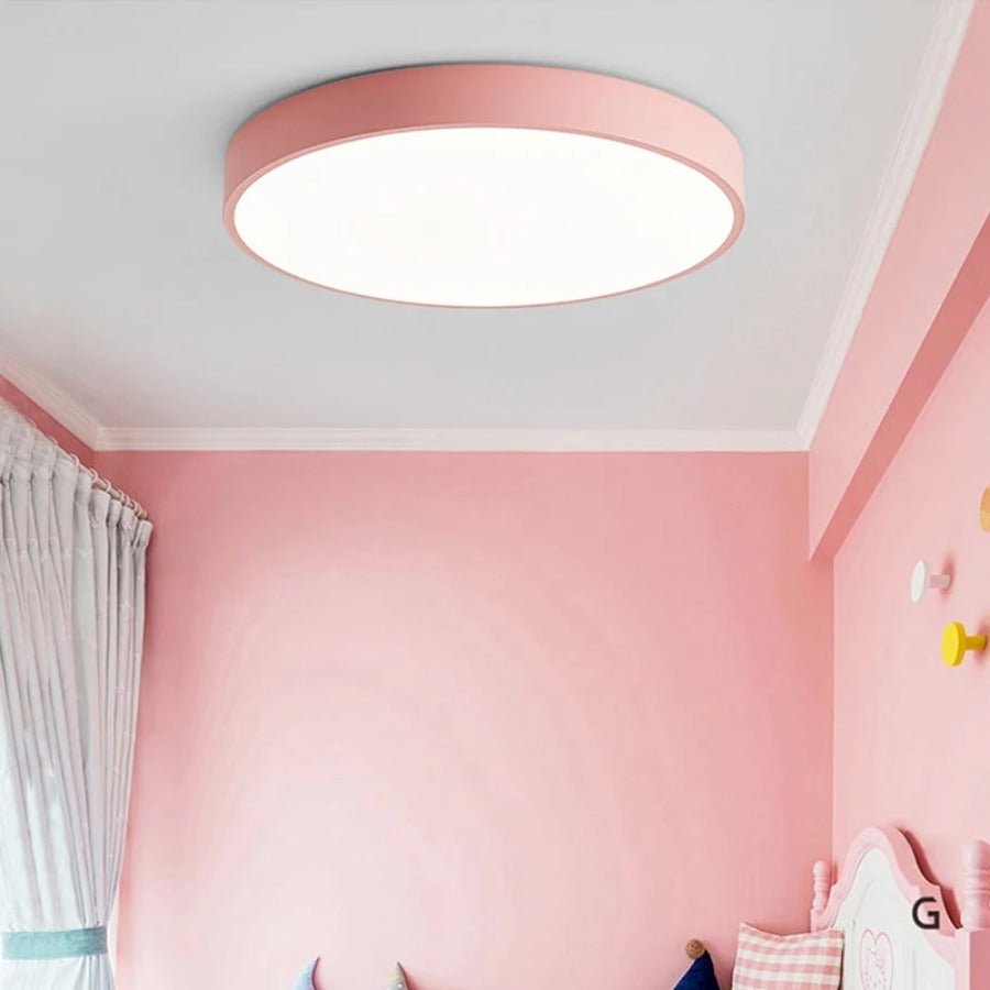 Plafon LED z elementem drewnianym