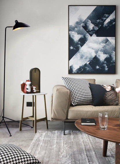 Tříramenná stojací lampa