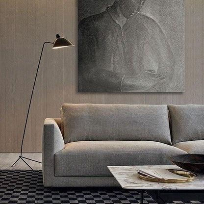 Tříramenná stojací lampa