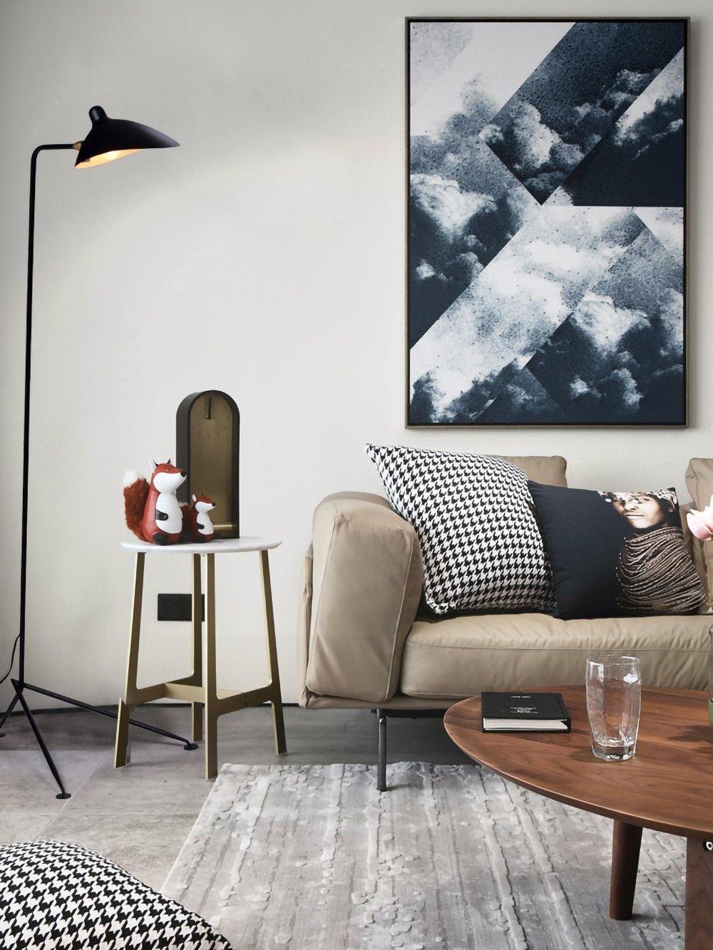 Tříramenná stojací lampa