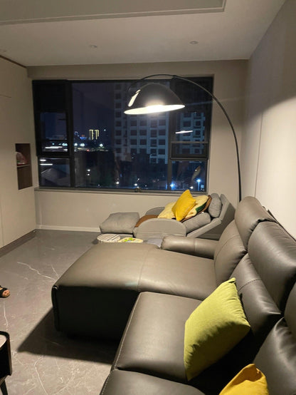 Nastavitelná oblouková stojací lampa