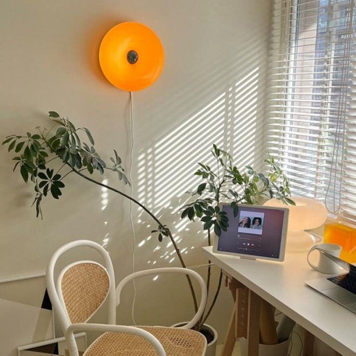 Lampe LED ronde à intensité réglable