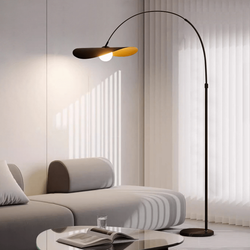 Stojací lampa s vypínačem