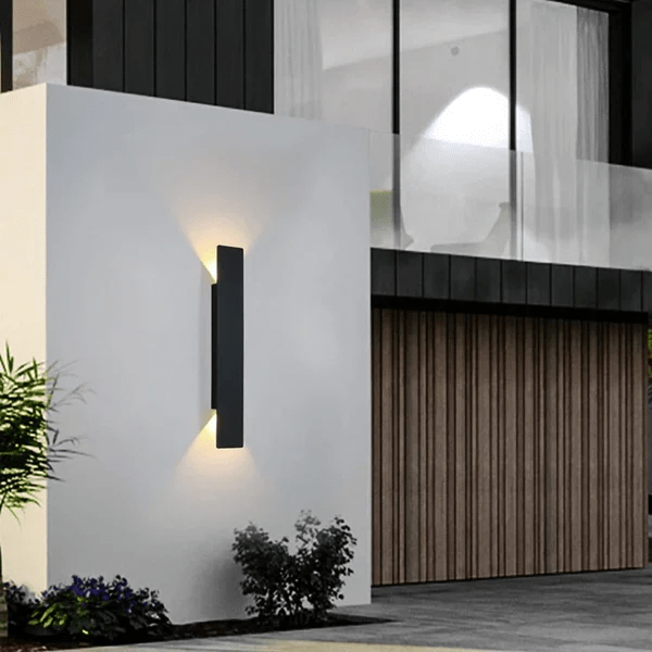 Zewnętrzna lampa LED IP65