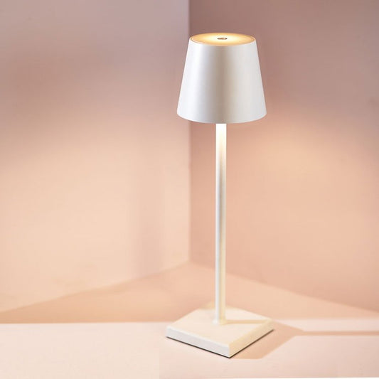 Lampka stołowa bezprzewodowa z USB