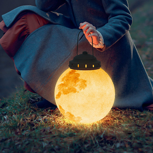 Lampe solaire suspendue en forme de boule