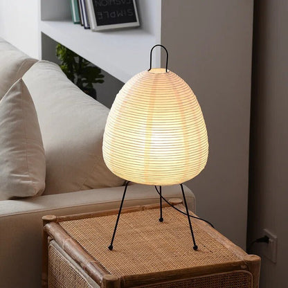 Stolní lampa s rýžovým papírovým stínidlem